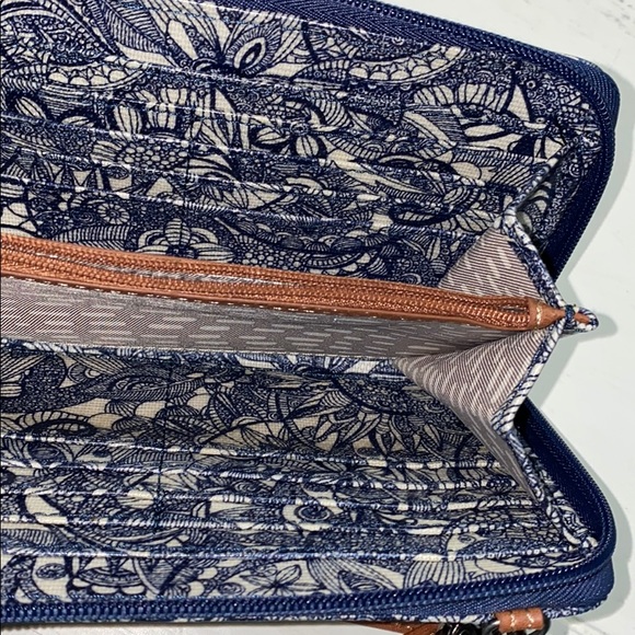 Sakroots Wallet on String Wristlet BNNT - Picture 7 of 11